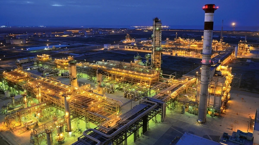 Ανατροπή: Η Aramco «σπάει» το Hormuz για να σώσει την Ευρώπη... ανάσα πριν την καταιγίδα