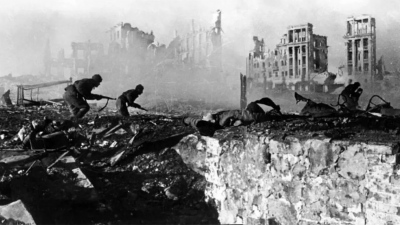 Χυδαία παραχάραξη της ιστορίας στη Γαλλία για τη μάχη του Stalingrad - Δεν θεωρείται πλέον σημαντικό γεγονός