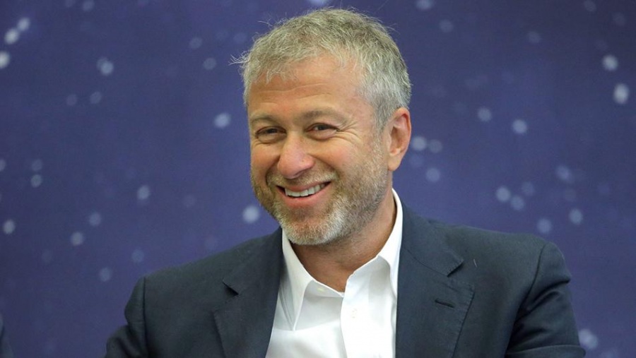 O Roman Abramovich ζητά 3 δισ. λίρες για την πώληση της Τσέλσι