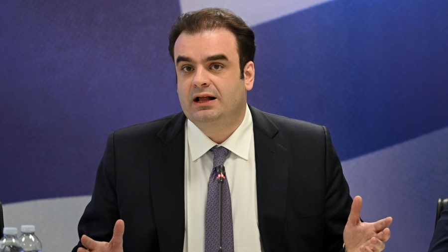 Μήνυμα Πιερρακάκη από Bundesbank: Τέλος η γεωπολιτική αθωότητα - Η Ευρώπη πρέπει να περάσει στην πράξη