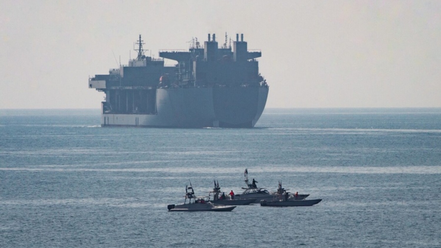 Αποκάλυψη Axios: Οι ΗΠΑ έστησαν μυστικό διάδρομο διέλευσης στο Hormuz, πέρασαν εκατομμύρια βαρέλια πετρελαίου