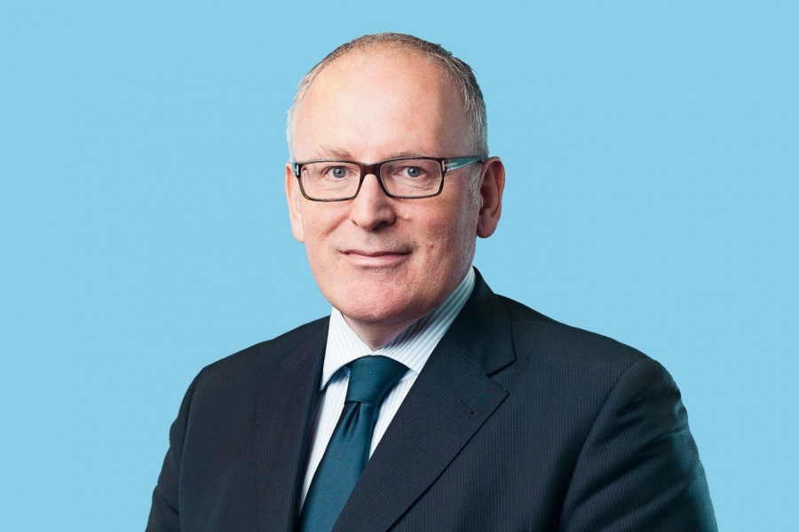 Timmermans (Κομισιόν): Θα πρέπει στο μέλλον να υπάρξουν ρυθμίσεις για τους τεχνολογικούς κολοσσούς