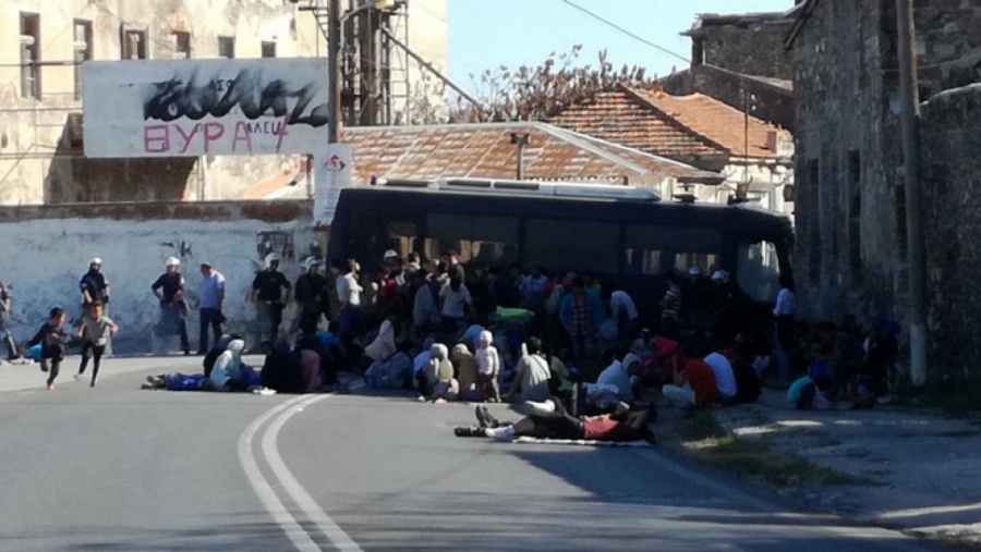 Εντείνονται οι κινητοποιήσεις στη Λέσβο κατά της δημιουργίας κλειστής δομής μεταναστών