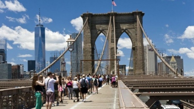 Γιατί οι διεθνείς ταξιδιώτες «γυρίζουν την πλάτη» στις ΗΠΑ