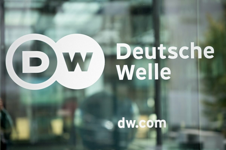 Deutsche Welle: Παρέμβαση Macron στη σύνοδο του μεταναστευτικού για περισσότερη αλληλεγγύη, μεταρρυθμίσεις, συμβιβασμούς