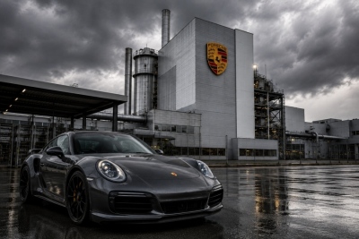 Τέλος εποχής για την Porsche: Κόβει 5.000 θέσεις εργασίας έως το 2035 – Κίνα και ηλεκτροκίνηση γονατίζουν τον γερμανικό κολοσσό