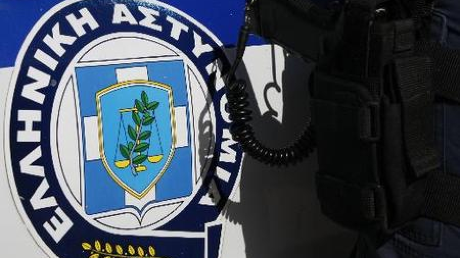 ΕΛΑΣ: «Βροχή» τα τσουχτερά πρόστιμα - Έξι συλλήψεις και τέσσερα λουκέτα τα Χριστούγεννα σε 55.005 ελέγχους