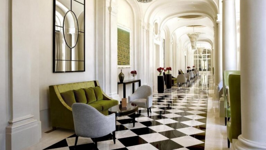 Τι προβλέπει η Hilton για το 2026