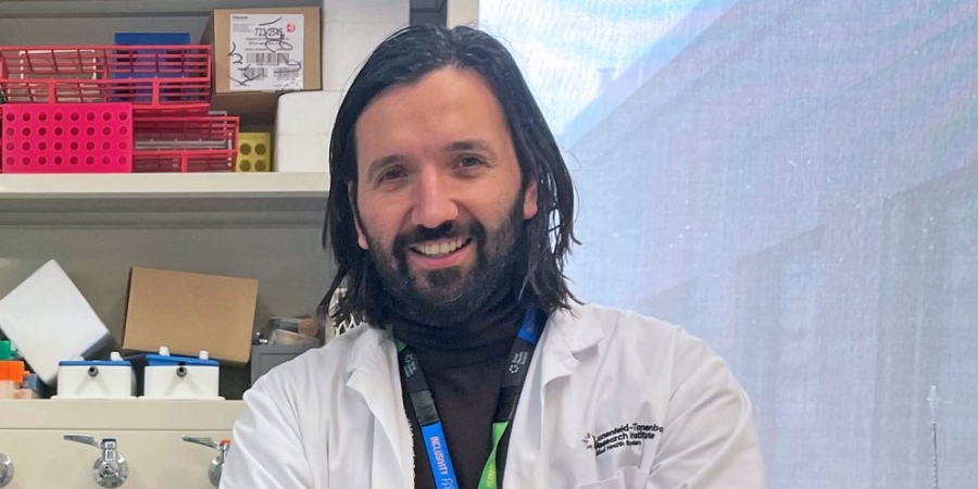 Πρασσάς (μοριακός βιολόγος) για Omicron: Πρώτη φορά αναμένεται τέτοιο τσουνάμι μολύνσεων