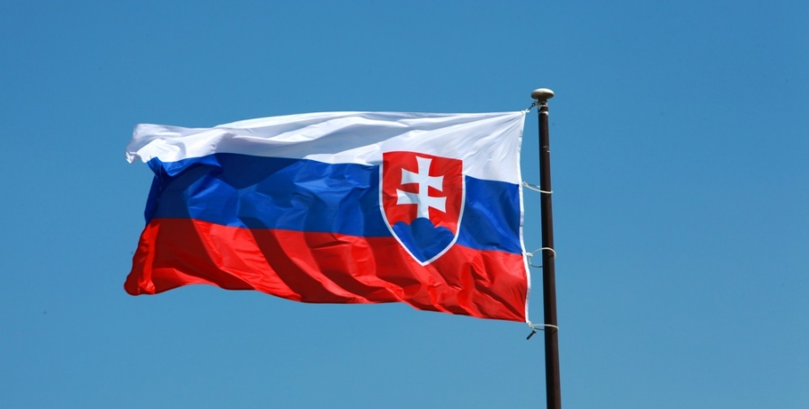 Στις κάλπες προσέρχονται οι Σλοβάκοι για την εκλογή νέου προέδρου - Εννέα υποψήφιοι όλοι άντρες