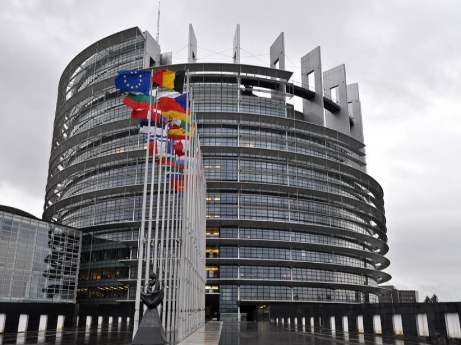 Δημοσκόπηση: Πρώτη δύναμη στο νέο Ευρωκοινοβούλιο η κεντροδεξιά