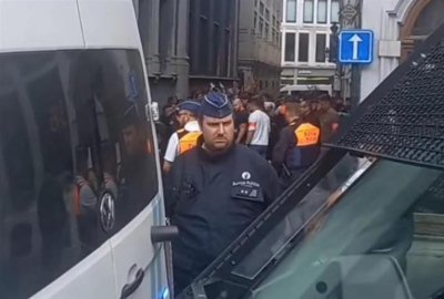 Ένταση στις Βρυξέλλες και προσαγωγές οπαδών της ΑΕΚ από τη βελγική αστυνομία