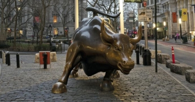 Απεβίωσε ο δημιουργός του ταύρου της Wall Street