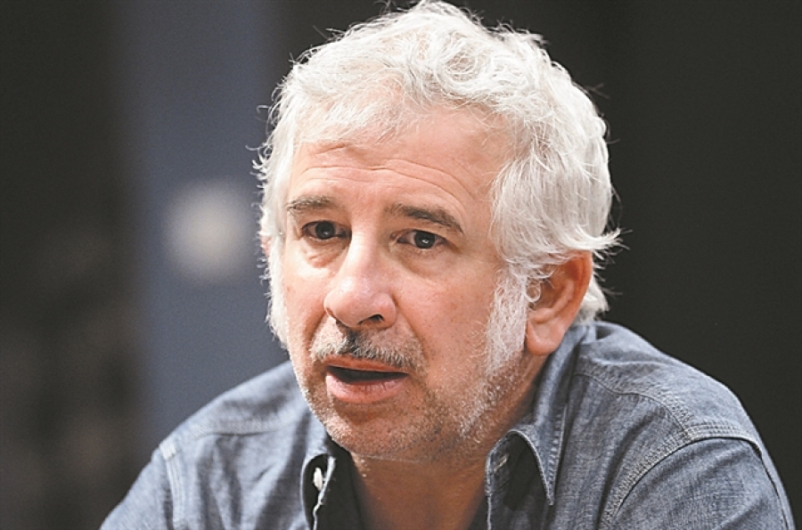 Ως ύποπτος για έναν βιασμό και δύο απόπειρες στον εισαγγελέα o γνωστός ηθοποιός Πέτρος Φιλιππίδης