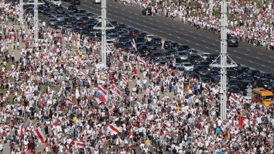 Λευκορωσία: Νέα ογκώδης κινητοποίηση κατά του Lukashenko με δεκάδες χιλιάδες διαδηλωτές