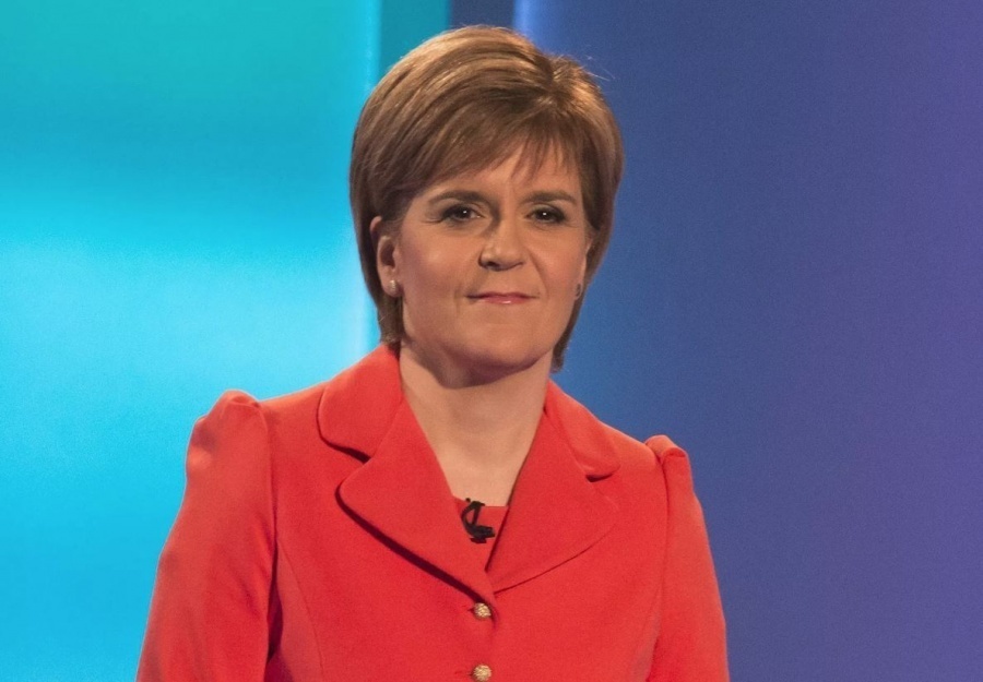 Sturgeon (Σκωτία): Η παραίτηση της Theresa May δεν πρόκειται να λύσει το χάος του Brexit