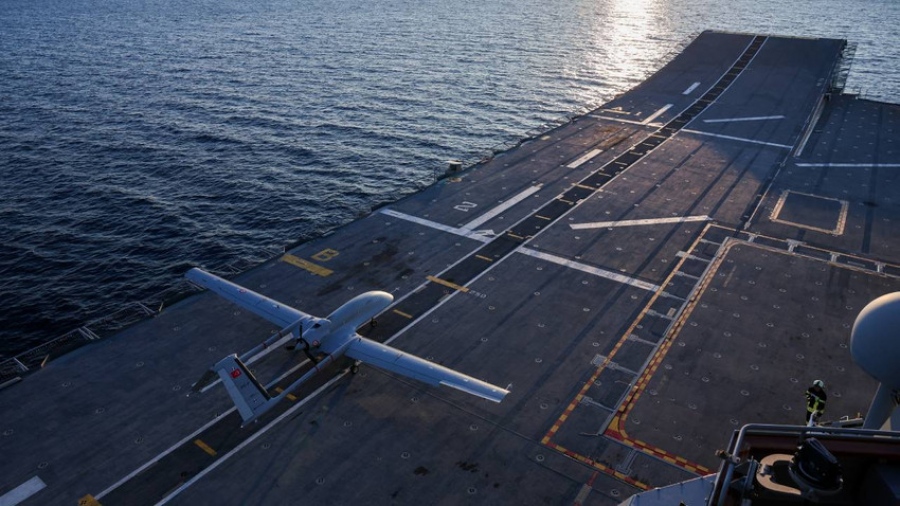 Η Γερμανία «κοιτάζει» τα τουρκικά drones – Αξιωματούχος δείχνει τα TB2: «Πρέπει να τα δούμε από κοντά, είναι πολύ φτηνά»