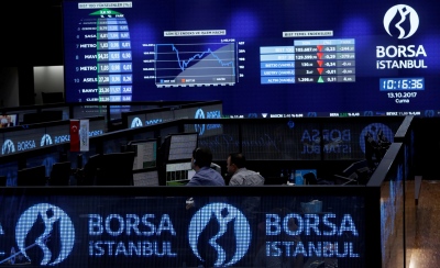 Sell off στις τουρκικές τραπεζικές μετοχές - Αίρεται η συναλλαγματική προστασία για τους καταθέτες