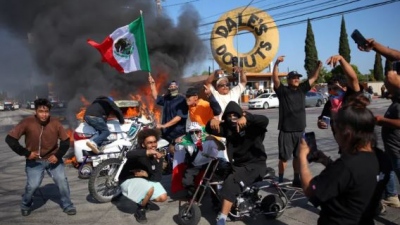 Σχέδιο ταραχών στις ΗΠΑ: Ο σκοτεινός μηχανισμός των Δημοκρατικών ετοιμάζει «έγχρωμη επανάσταση» εναντίον Trump και Musk