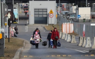 Άνοιξε συνοριακή διάβαση στα δυτικά ουκρανικά σύνορα με την Πολωνία – Τα φορτηγά δεν αποσύρονται