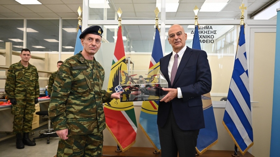 Δένδιας από το εργοστάσιο μη επανδρωμένων αεροχημάτων: Η παραγωγή drones καίριο βήμα στη μετάβαση των Ενόπλων Δυνάμεων στη νέα εποχή