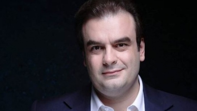 O Κυριάκος Πιερρακάκης  καλεί τους «γαλάζιους» βουλευτές σε τηλεδιάσκεψη