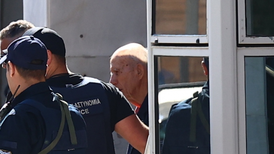 Αμετανόητος ο 89χρονος μακελάρης του ΕΦΚΑ: Με κορόιδεψαν, αγόρασα την καραμπίνα και τους γάζωσα - Δεν με ενδιαφέρει η φυλακή