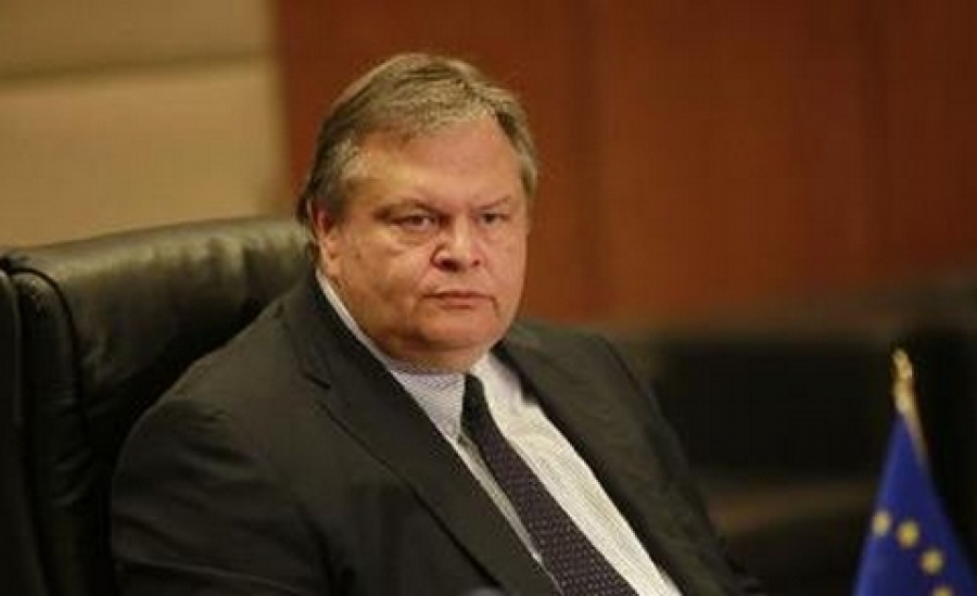 Βενιζέλος: Ο Τσίπρας xειρίζεται τα ζητήματα ζωής και θανάτου, με τον τρόπο που χειρίστηκε την αντιμνημονιακή ψευδαίσθηση