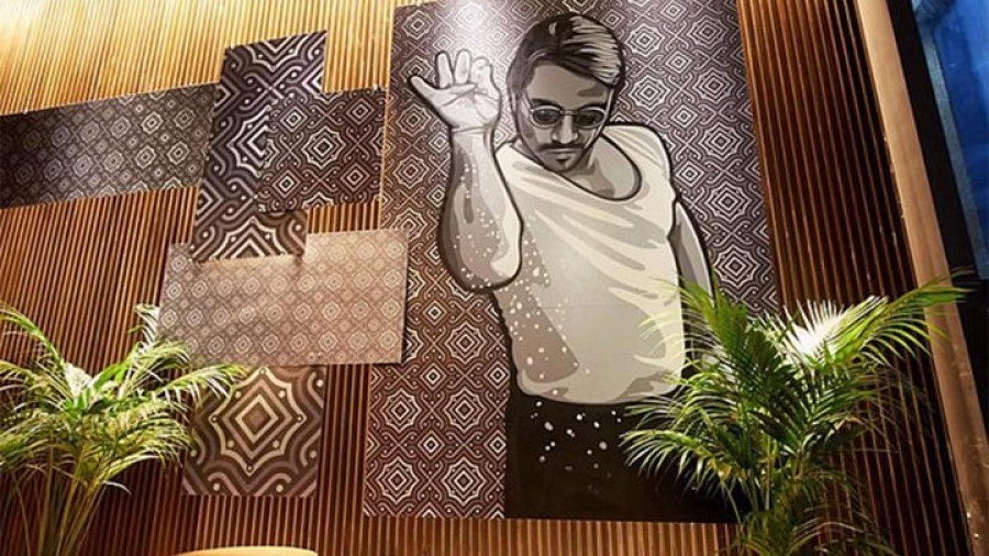 Μήνυση ύψους 5 εκατομμυρίων δολ. για τον Τούρκο σεφ «Salt Bae» - Ο πίνακας, οι καταγγελίες και η Μύκονος