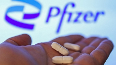 Βρετανία: «Πράσινο φως» για το χάπι της Pfizer κατά του κορωνοϊού - Για τους άνω των 18 ετών με ήπια έως μέτρια ασθένεια