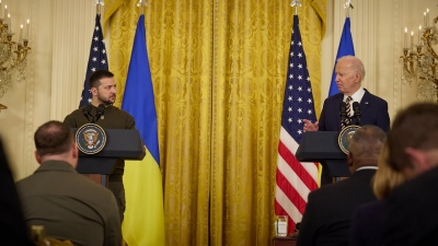 ΗΠΑ: Αλλαγή στάσης προετοιμάζουν τα ΜΜΕ για τον πόλεμο στην Ουκρανία