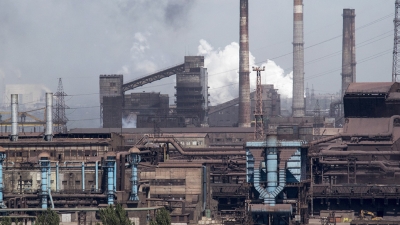 Μαριούπολη: Οι Ρώσοι σφυροκοπούν και πάλι το εργοστάσιο χάλυβα Azovstal