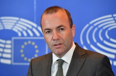 Weber: Η ΕΕ να απαγορεύσει τις εξαγορές ευρωπαϊκών εταρειών από κινεζικές