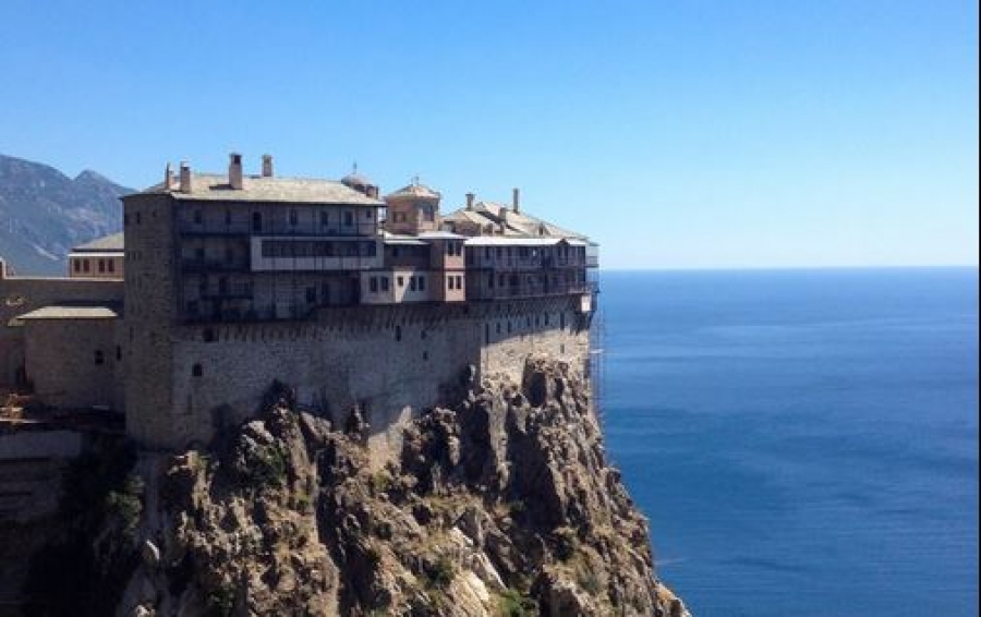 Άγιον Όρος: Σε εξέλιξη οι έρευνες για τον εντοπισμό του 58χρονου μοναχού – Βρέθηκε η βάρκα του