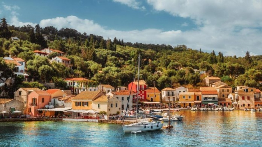 Προχωρούν ξενοδοχειακές επενδύσεις σε Κρήτη και Παξούς