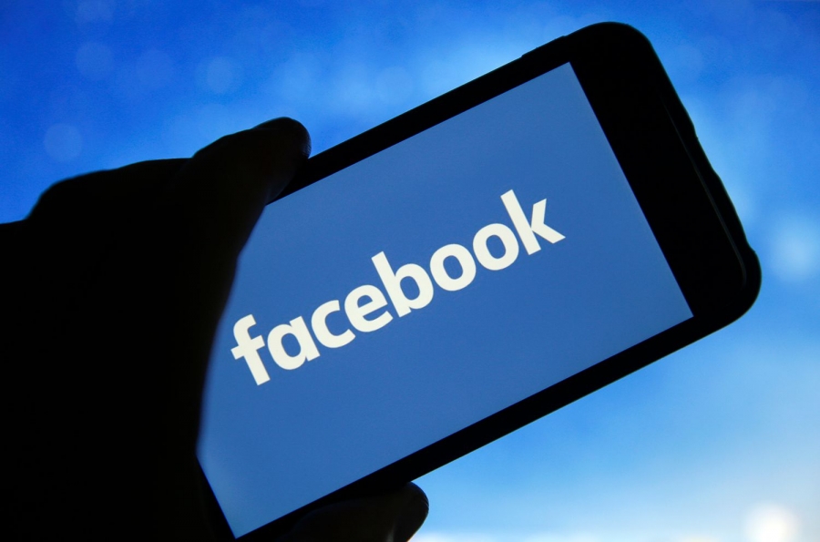 ΗΠΑ: Στοχοποιούν το Facebook για υποκίνηση των ταραχών στο Καπιτώλιο - Πως οργανώθηκαν οι QAnon και Proud Boys