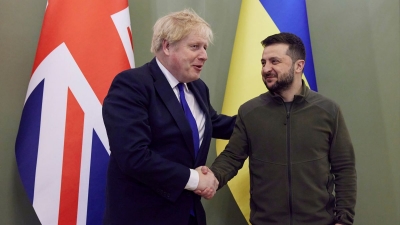 Τρίζει η Συμμαχία της Δύσης στην Ουκρανία λόγω της πολιτικής κρίσης ηγεσίας στη Μ. Βρετανία
