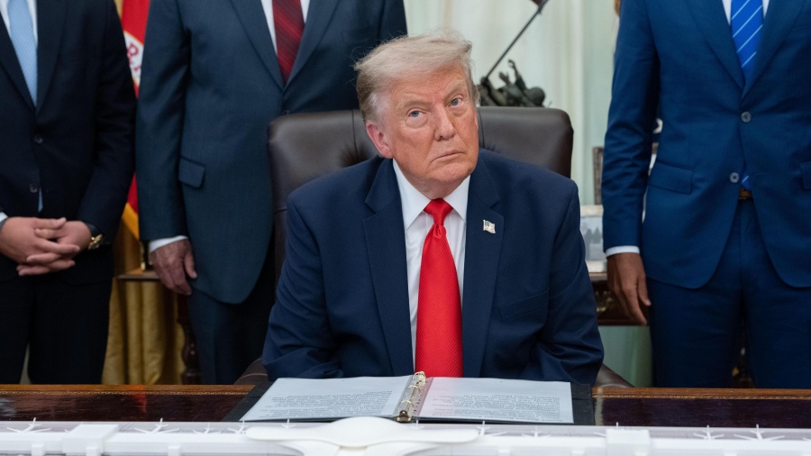 Ο Trump δηλώνει αηδιασμένος με το Ιράν