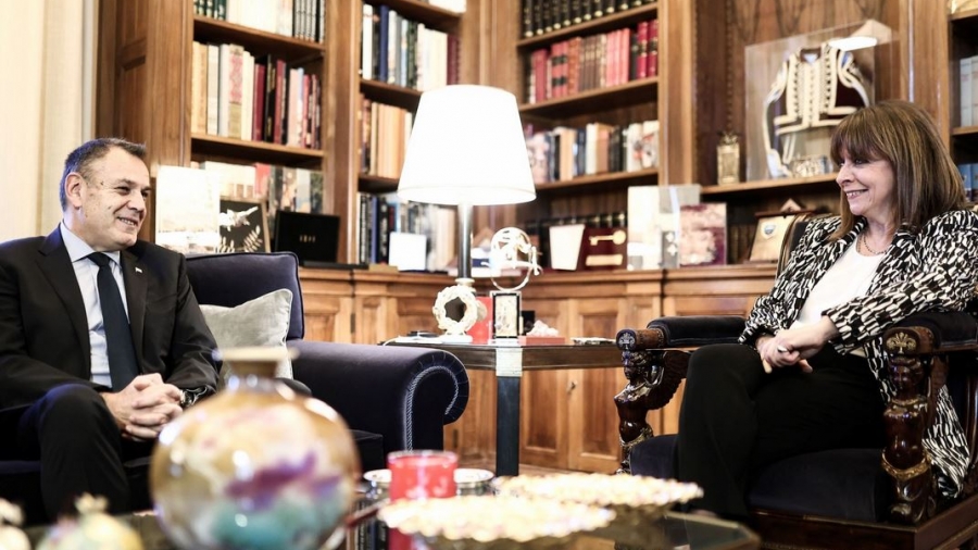 Συνάντηση Σακελλαροπούλου με Παναγιωτόπουλο - Τι βρέθηκε στο επίκεντρο