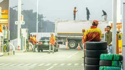 Η σιωπή πριν την έκρηξη - Οι Ιρανοί εργάτες, όχι οι Αμερικανοί στρατιώτες, ελέγχουν την παγκόσμια αγορά πετρελαίου...