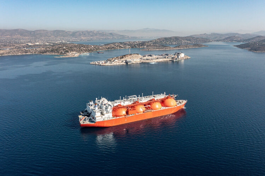 Les Echos: Πώς η Ελλάδα θα γίνει ενεργειακός κόμβος στην Ευρώπη - Οι 2 νέοι τερματικοί σταθμοί, το LNG,
