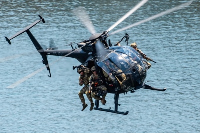 «Ο Θεός είναι αγαθός» - Έστησαν αεροπορική βάση, ξεφόρτωσαν ελικόπτερα: Πώς οι ΗΠΑ έβγαλαν από το Ιράν τον πιλότο του F-15