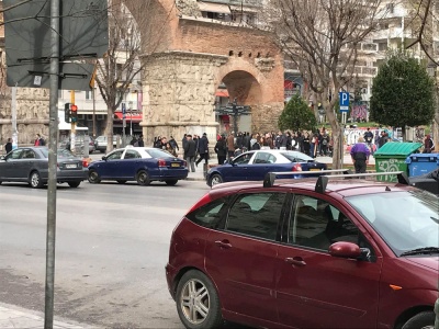 Επεισόδια από αντιεξουσιαστές στο συλλαλητήριο της Θεσσαλονίκης για το Σκοπιανό