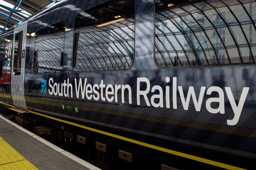 Σκέψεις για κρατικοποίηση της South Western Railway από την Μεγάλη Βρετανία