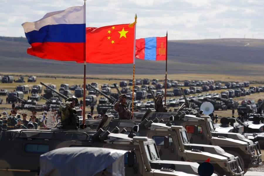 Μεγάλης κλίμακας στρατιωτική άσκηση από Ρωσία και Κίνα
