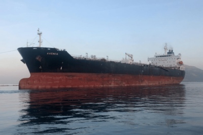 Δάσκαλε που δίδασκες... Έφτασε στη βάση του Πολεμικού Ναυτικού των ΗΠΑ τάνκερ με τόνους ρωσικού πετρελαίου από το Novorossiysk