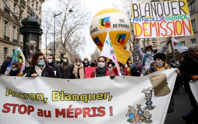 Γαλλία: Δεκάδες χιλιάδες εκπαιδευτικοί στους δρόμους για τους κυβερνητικούς χειρισμούς κατά της Covid-19