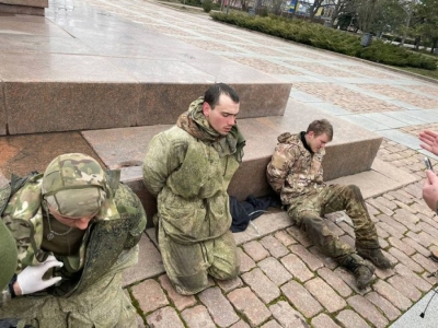 Ρωσία και Ουκρανία προχωρούν στην πρώτη ανταλλαγή αιχμαλώτων μετά την έναρξη του πολέμου