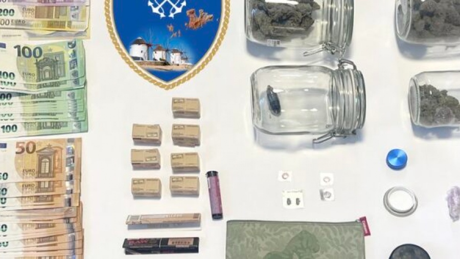 Ασυνόδευτη βαλίτσα με ναρκωτικά εντοπίστηκε σε επιβατηγό πλοίο στη Μύκονο