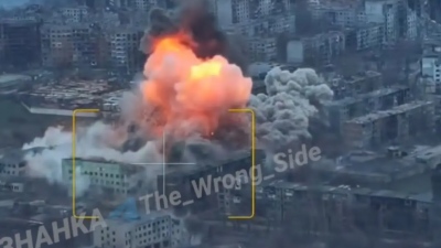 Τρόμος 3 τόνων στο Krasny Liman - Οι Ρώσοι σάρωσαν με FAB την 120η Ταξιαρχία του ουκρανικού στρατού - Ασύλληπτα πλάνα (vid)